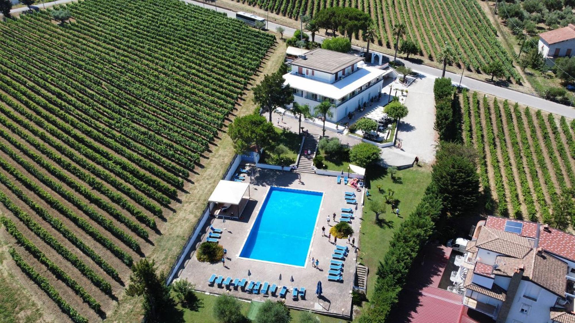 Hotel La Tombola Agropoli Kültér fotó